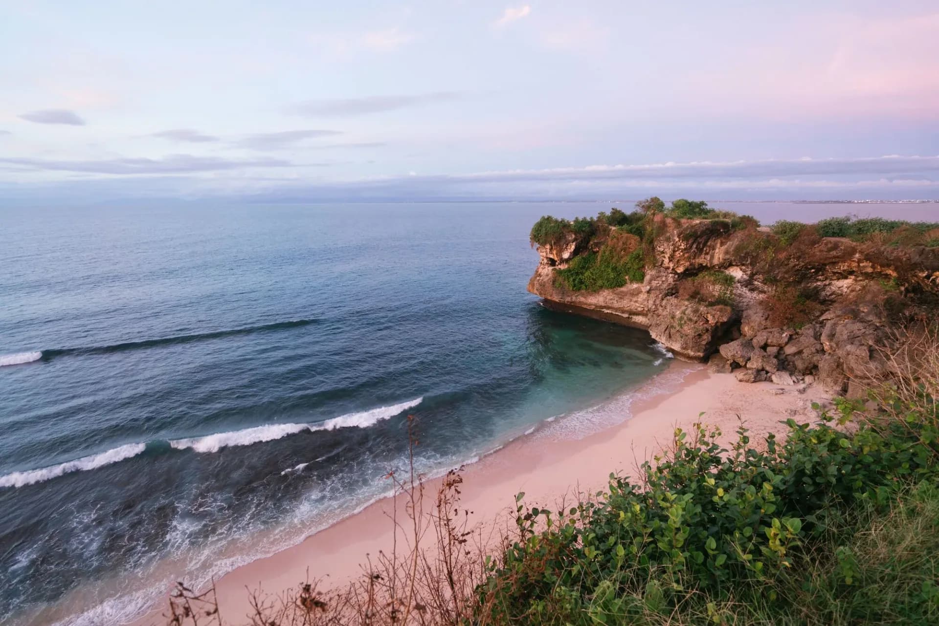 Tampilan editorial break Balangan di Bali