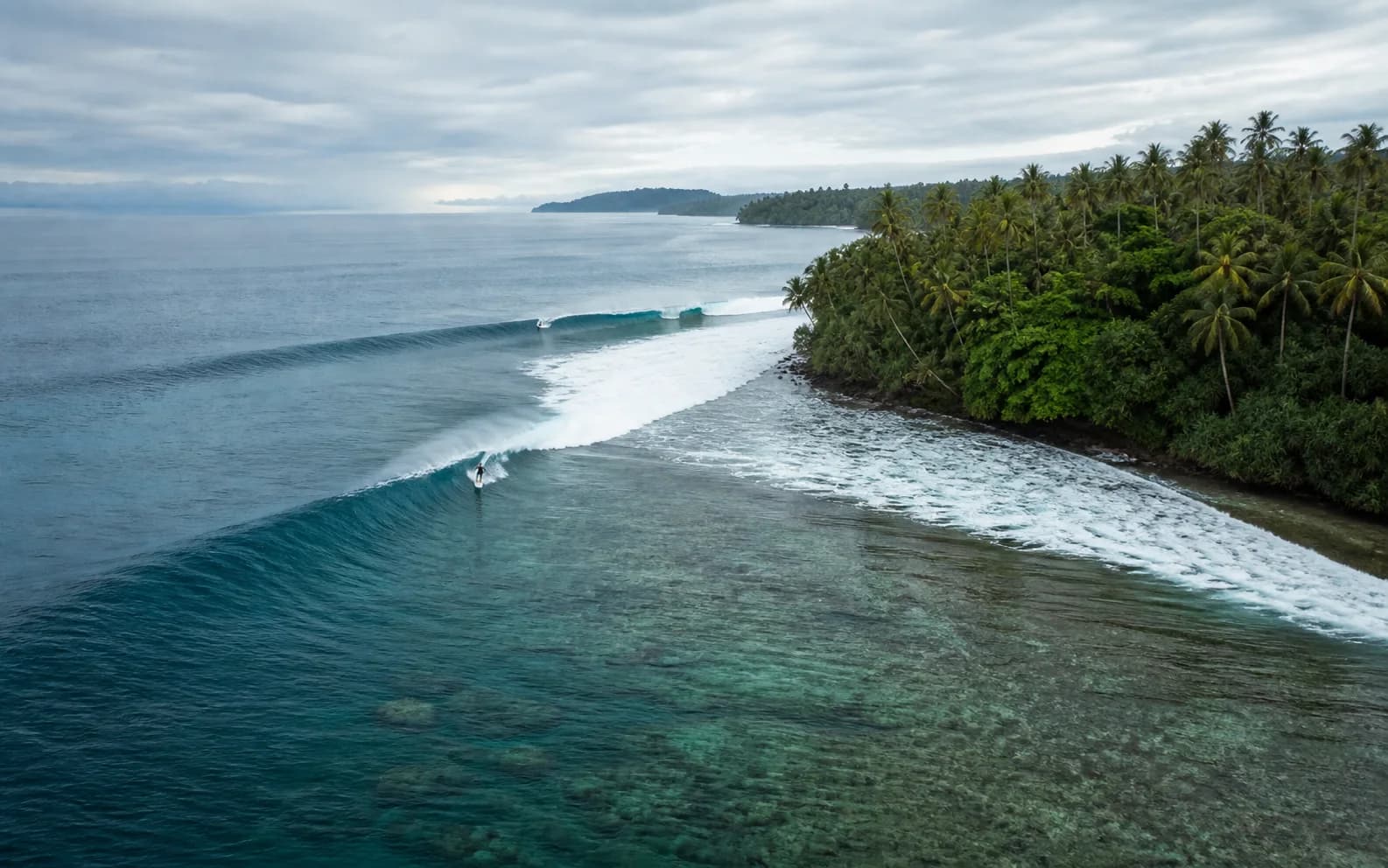 Macaronis, Surf Spot di Mentawai